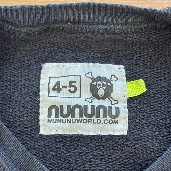 NUNUNU Skulls Sweatshirt Size 4-5 - Picture 3 of 6